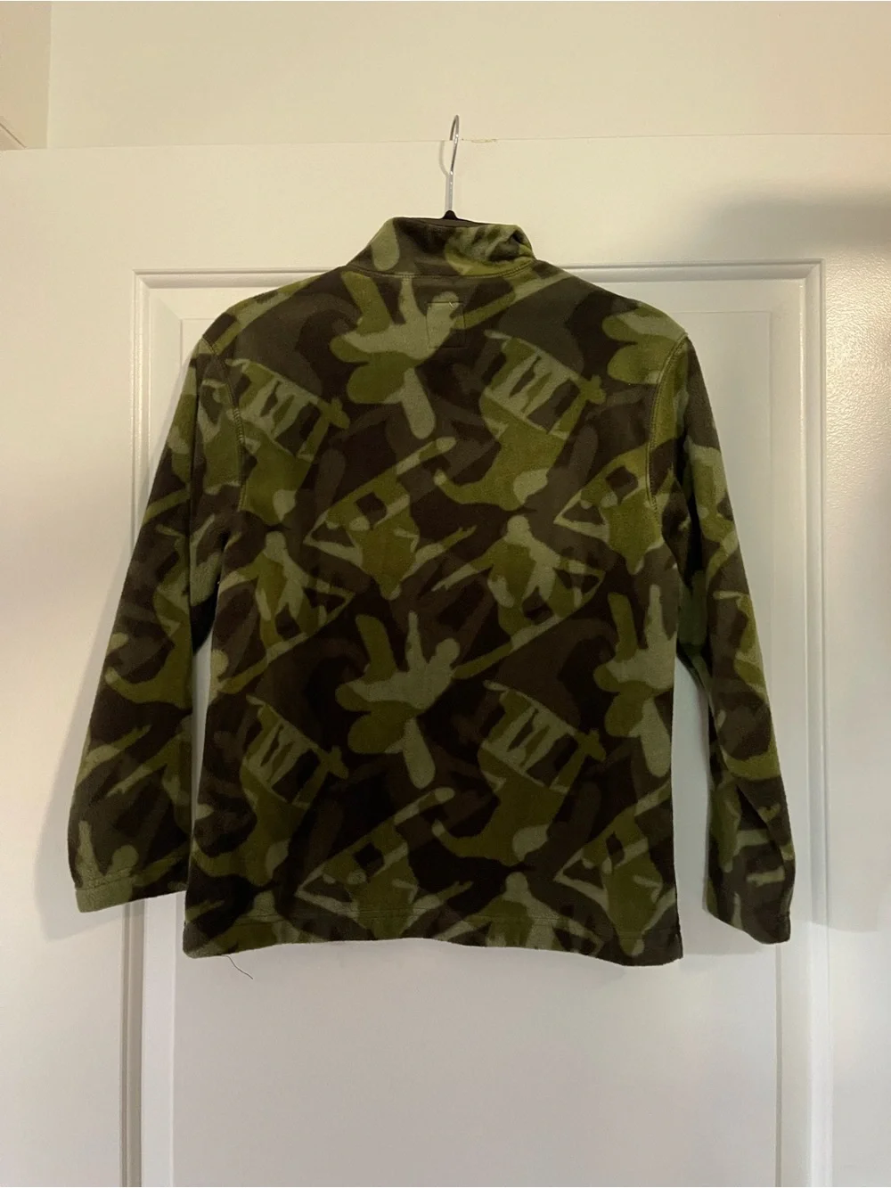 Old Navy Boys Camo Half-Zip Fleece Pullover - Size M